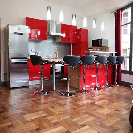 Appartement Cosy Spacious Apartment, Terrace -hypercentre