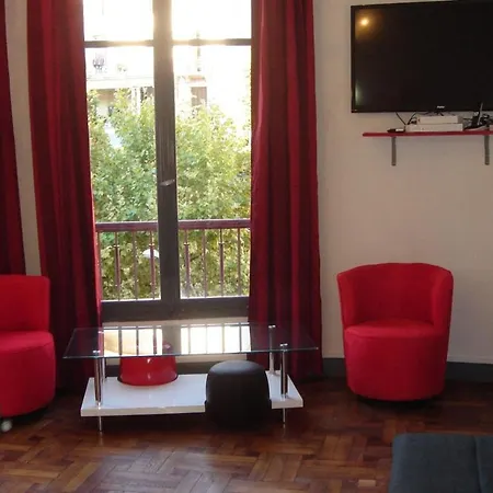 Apartment Cosy Spacious Apartment, Terrace -hypercentre
