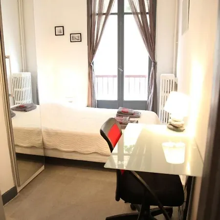 Cosy Spacious Apartment, Terrace -hypercentre *